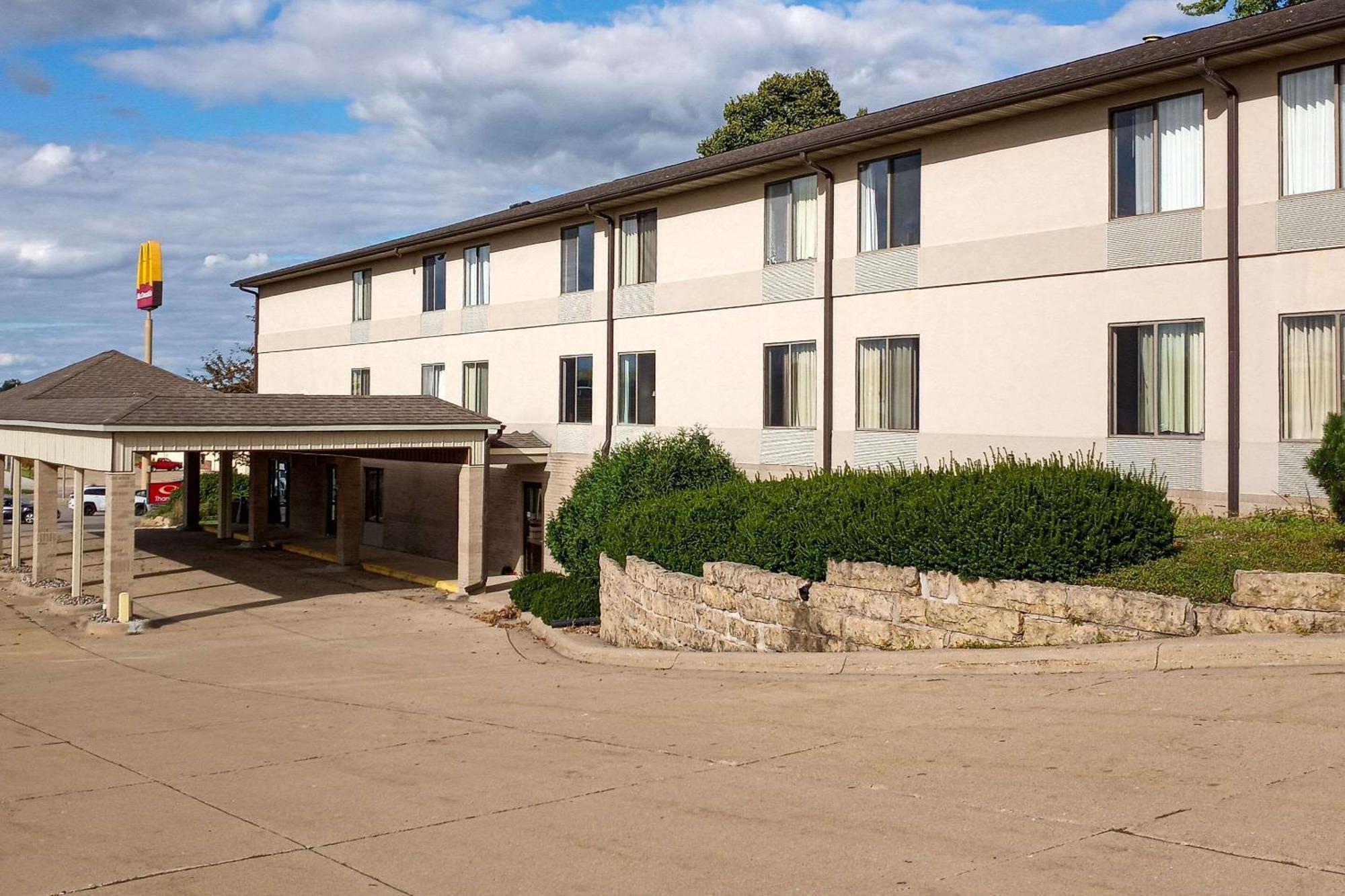 Econo Lodge Maquoketa Dış mekan fotoğraf